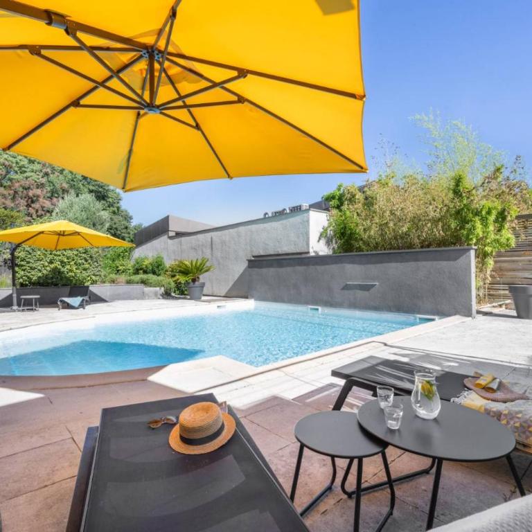 Villa piscine et vue Ventoux à 5min du centre - Villa - 27