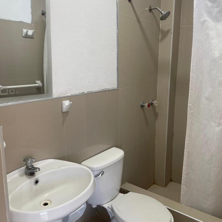 Hostel sol de paracas - Habitación Doble con baño privado - 4