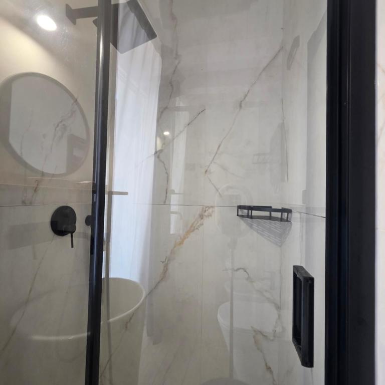 AL 54 Accommodation - Premium - Camera Matrimoniale Deluxe con Balcone - 7