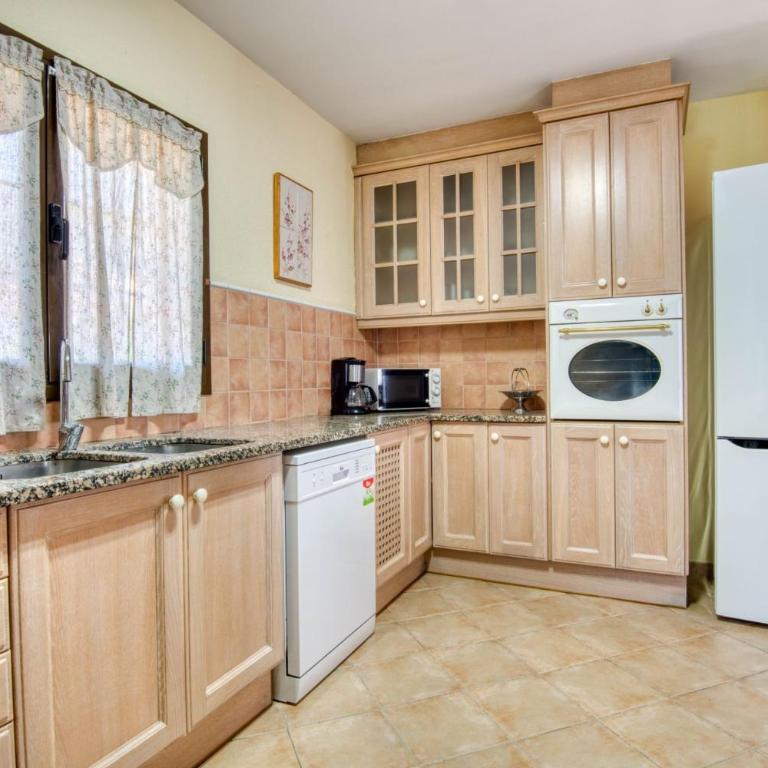Villa Els Ocells by Easy Brava - Villa - 17