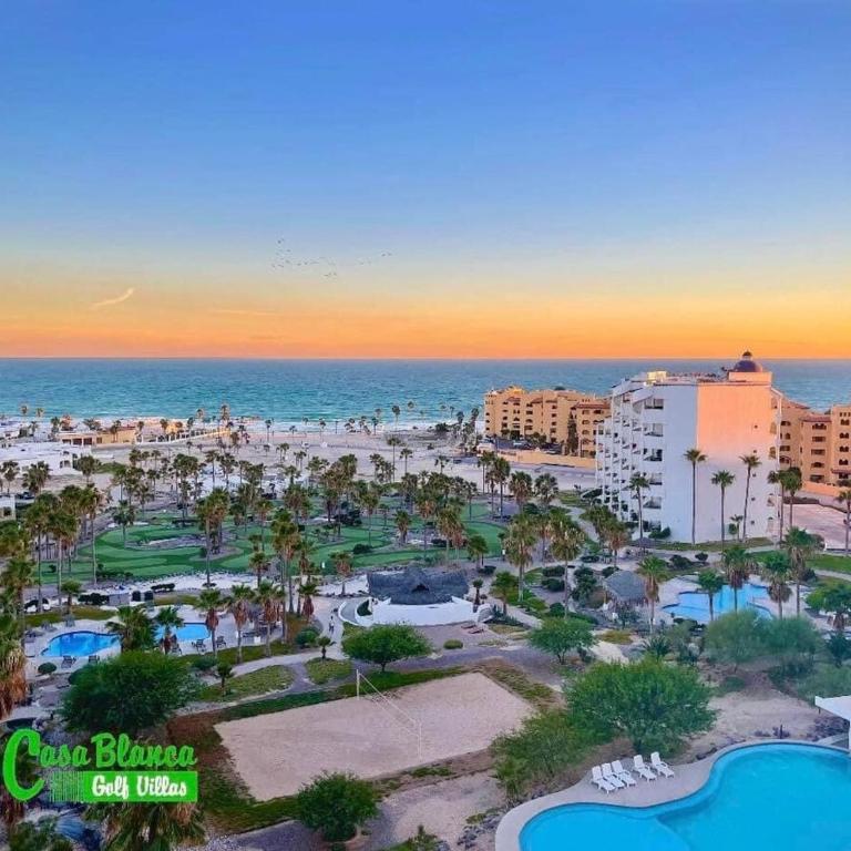 A302 Casa Blanca Golf Villa - 3 Bedrooms 3 Baths - Apartamento de 3 dormitorios - 52