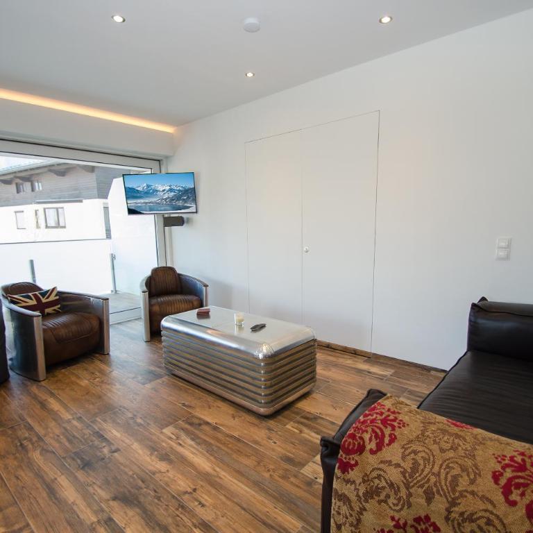 Superb Alpine Lodges by All in One Apartments - Apartment mit 2 Schlafzimmern, Balkon und Seeblick - 4