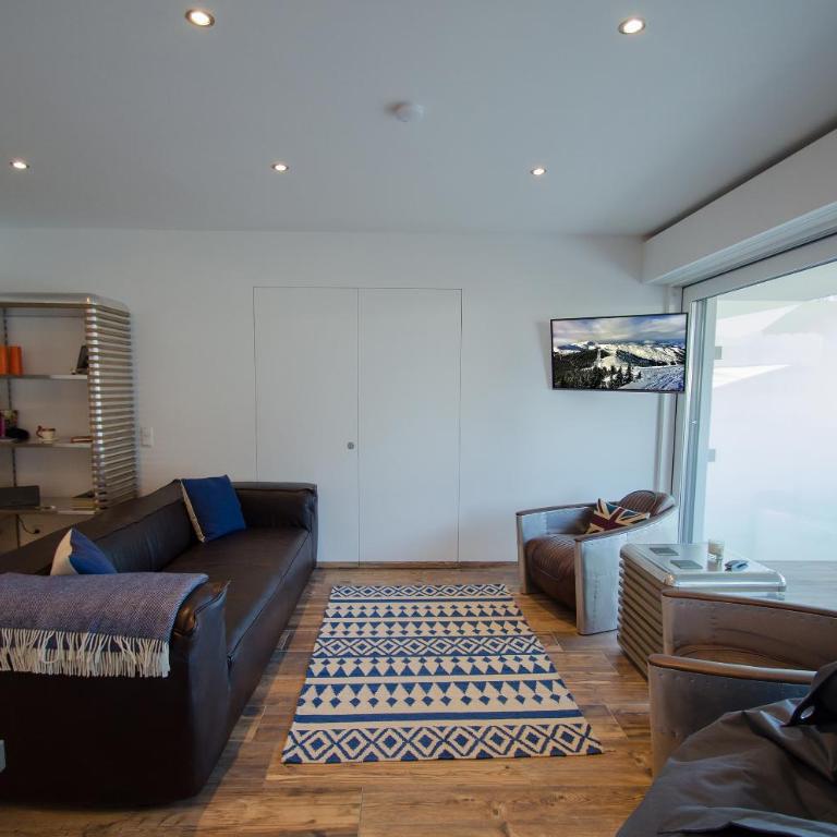 Superb Alpine Lodges by All in One Apartments - Apartment mit 3 Schlafzimmern, einem Balkon und Seeblick - 13