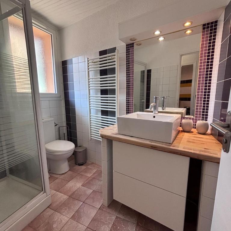 Maison T2 calme & confortable à 700m de la mer - Villa 1 Chambre - 22