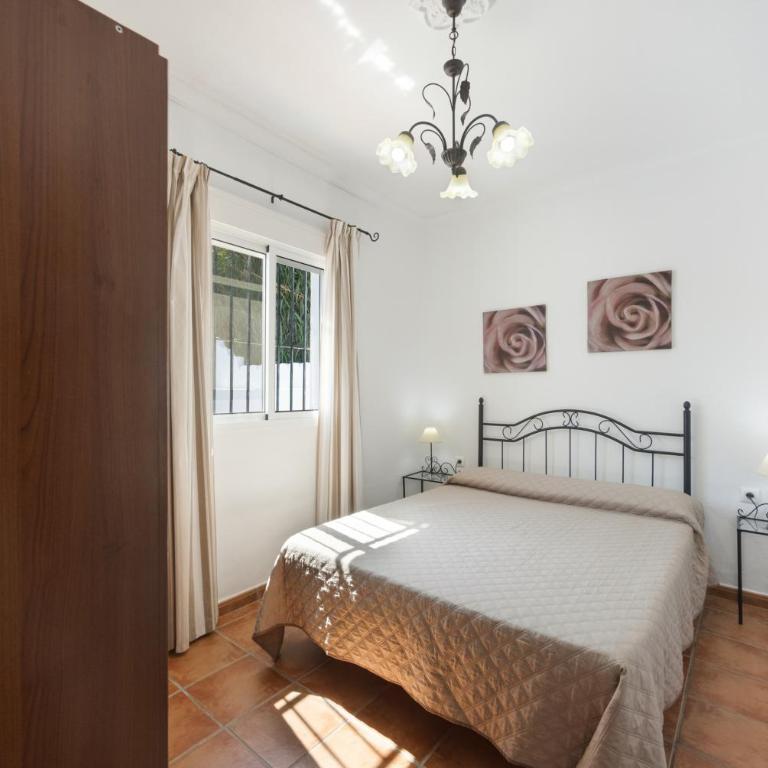 Alojamiento Galindo - Solo Familias - Casa de 3 dormitorios - 7
