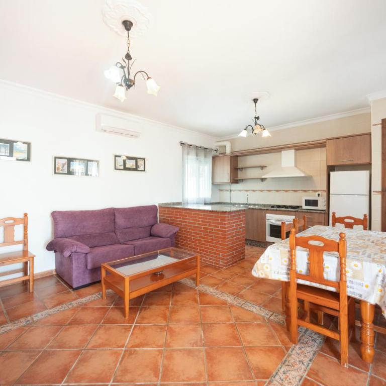 Alojamiento Galindo - Solo Familias - Casa de 3 dormitorios - 3