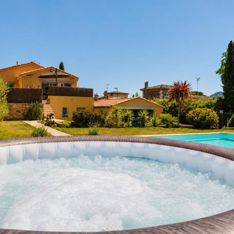 NOUVEAU Piscine & Jacuzzi Jardin 400 m 3 Chambres Mandelieu - Appartement - 1