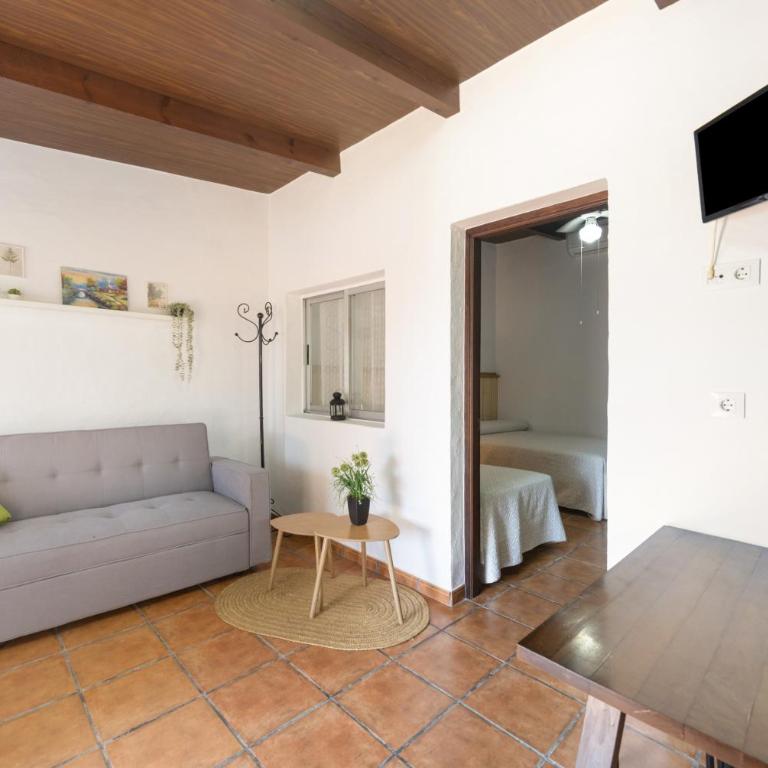 Apartamentos Galindo Solo Familias - Casa con 1 dormitorio - 8