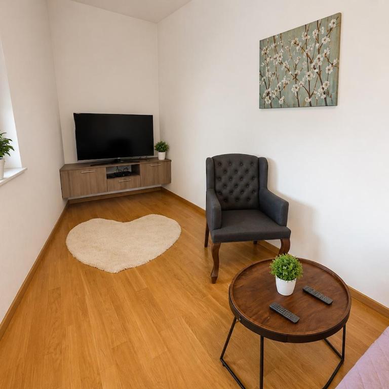 Apartment Central 29 - One-Bedroom Apartment - 8