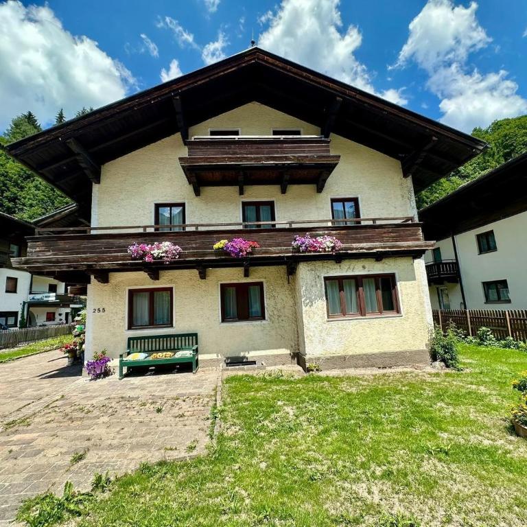 Ferienhaus in Saalbach-Hinterglemm - Ferienhaus mit 5 Schlafzimmern - 10