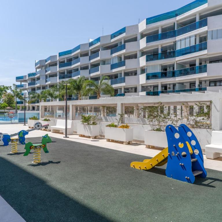 Jardines de Las Lagunas - Superior Apartment mit Stadtblick - 28