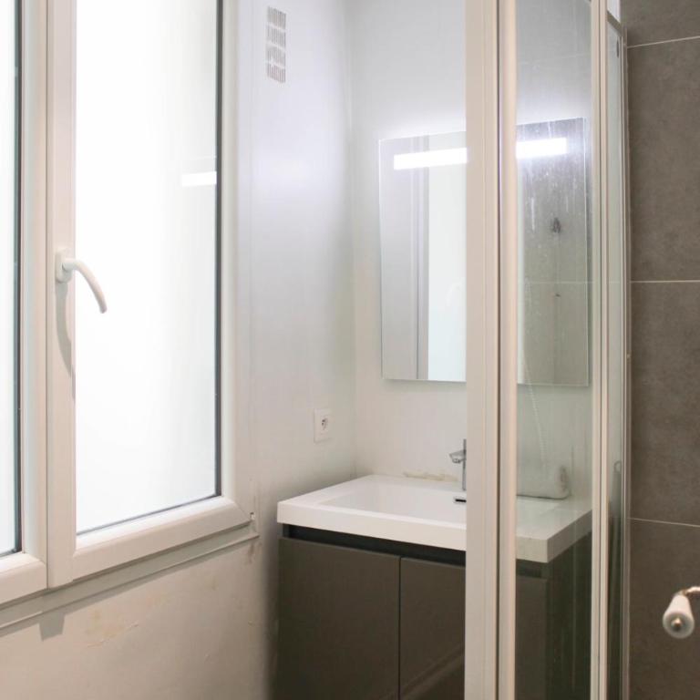 Studio 27m au cœur du 9e arrondissement - Studio - 17