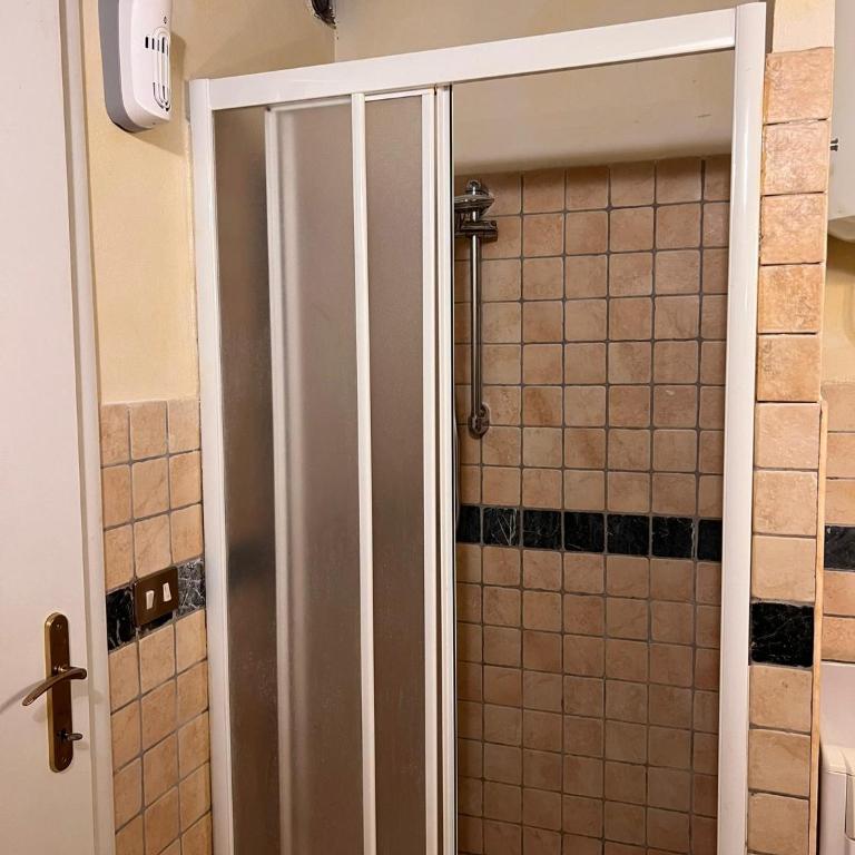 Roman Apartment to Coliseum - Appartamento con 2 Camere da Letto - 14