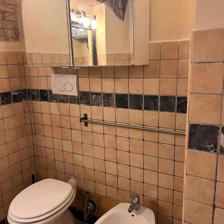 Roman Apartment to Coliseum - Appartamento con 2 Camere da Letto - 17
