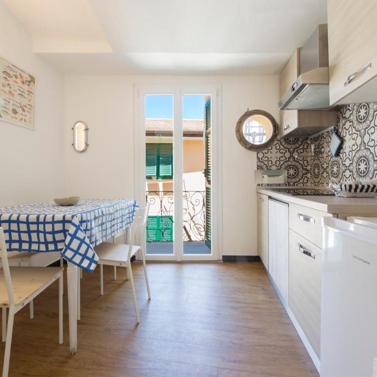 JOIVY Brand New 1-Bedroom Flat with Balcony next to the Bay of Silence - Appartamento con 1 Camera da Letto e Balcone - 10