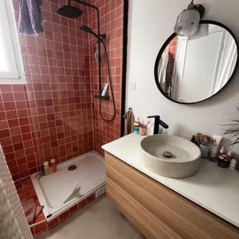 Cosy 50m Paris flat for 4 guests - Appartamento - 5