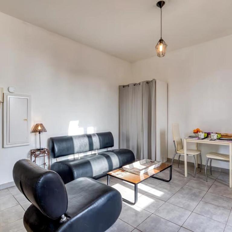 "Doux Refuge" Meublé Tourisme 3*Garage optionnel - Monolocale Standard - 12