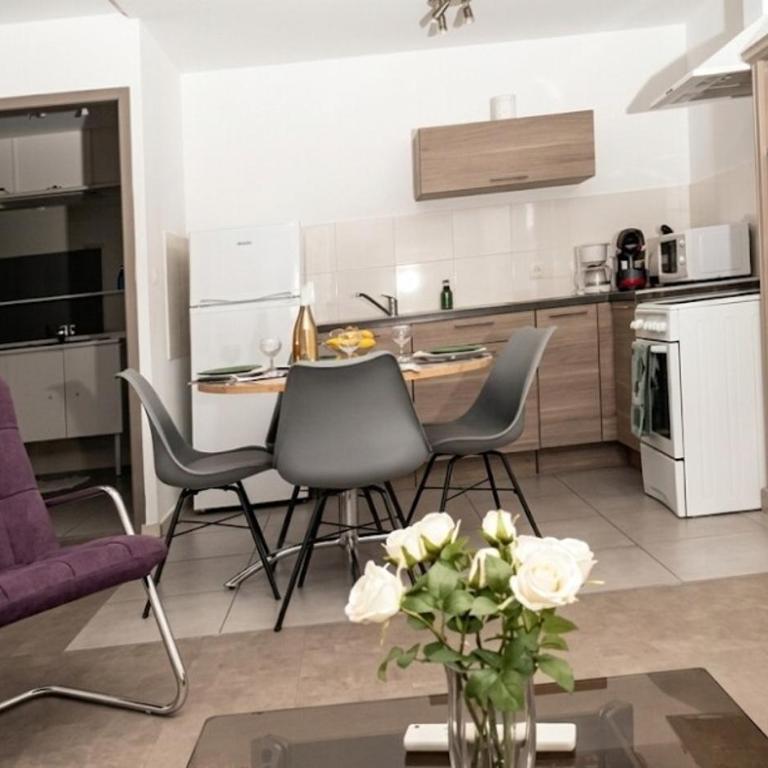 "Évasion"-Meublé de Tourisme 3 étoiles -Résidence "Les Logis de Béziers"-Garage optionnel-Cœur de ville-Plages à 16km ! - Appartement - 6