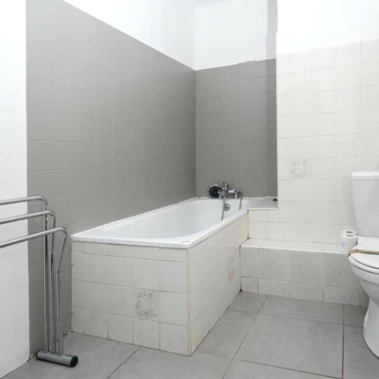 "Évasion"-Meublé de Tourisme 3 étoiles -Résidence "Les Logis de Béziers"-Garage optionnel-Cœur de ville-Plages à 16km ! - Appartement - 17