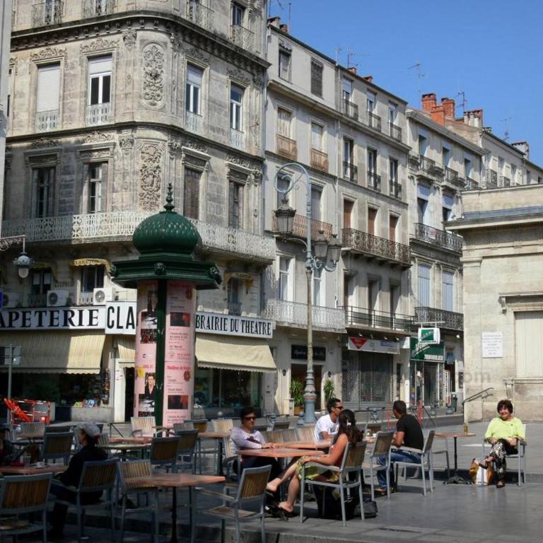 "La Clé dès Champs"-Meublé de Tourisme 3 étoiles -Résidence "Les Logis de Béziers"-Garage optionnel-Cœur de ville-Plages à 16km ! - Appartamento - 32