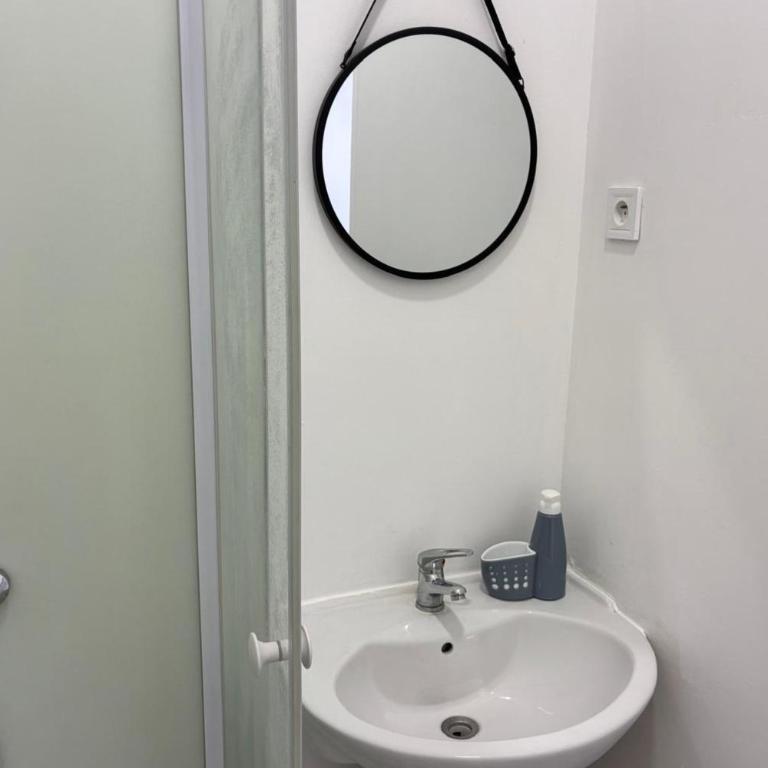 Appartement pour 2 au cœur dAvignon - Studio - 8