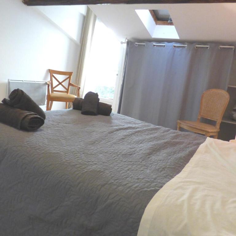 "Côté Cour"-Meublé de Tourisme 3 étoiles -Résidence "Les Logis de Béziers"-Garage optionnel-Cœur de ville-Plages à 16km ! - Appartement - 18