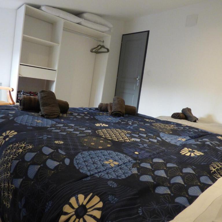 "Côté Cour"-Meublé de Tourisme 3 étoiles -Résidence "Les Logis de Béziers"-Garage optionnel-Cœur de ville-Plages à 16km ! - Appartement - 25