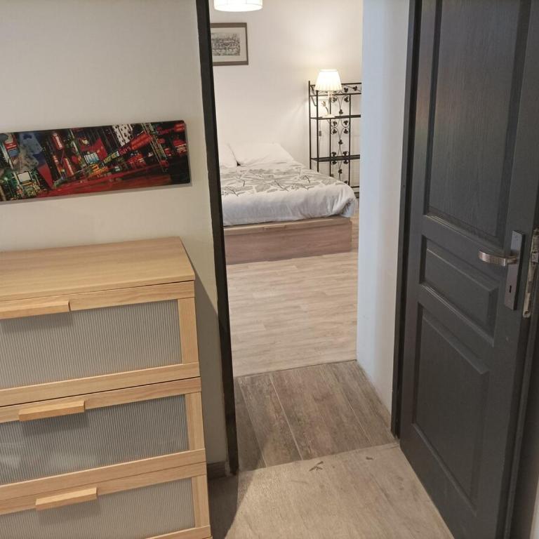 "Côté Cour"-Meublé de Tourisme 3 étoiles -Résidence "Les Logis de Béziers"-Garage optionnel-Cœur de ville-Plages à 16km ! - Appartement - 19