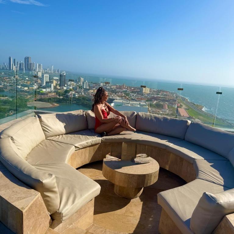 Brand NEW! Ocean front,City 360Views 26FL,FREE Airport pick up by IMZ - Two-Bedroom Apartment - 58