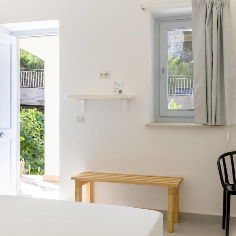 Hotiday Ponza Scogliera - Monolocale - 4