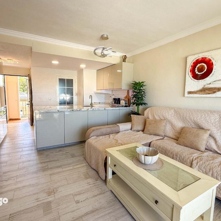 Family Apartment Near the Beach - BON01 - Three-Bedroom Apartment - 4