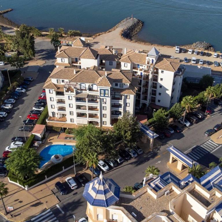 Family Apartment Near the Beach - BON01 - Three-Bedroom Apartment - 29