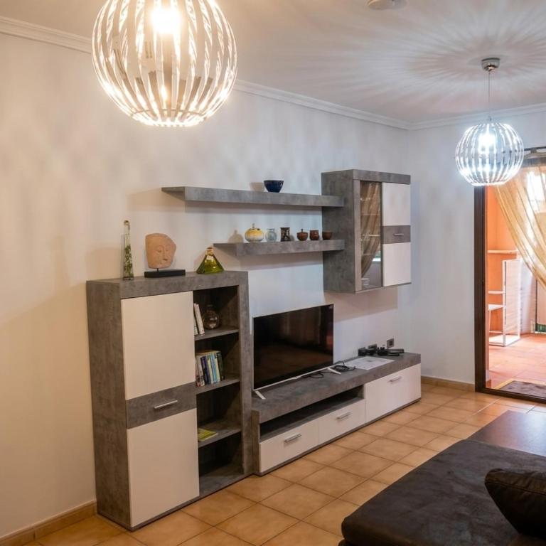Lush Home Costa Adeje - Garden,BBQ & Swimming Pool - Apartment with Terrace - 16