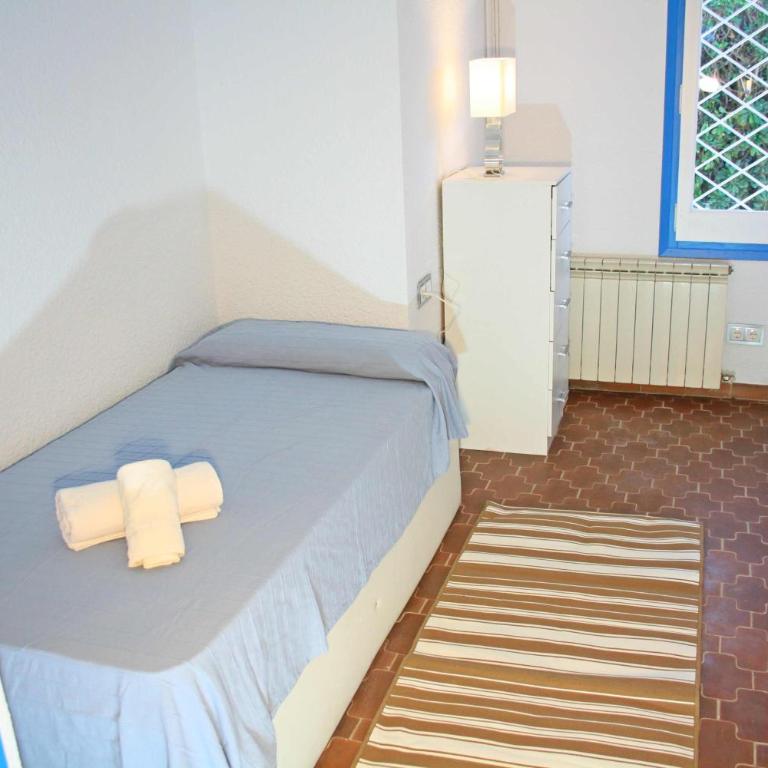 Superb Seafront Villa - Five-Bedroom House - 21