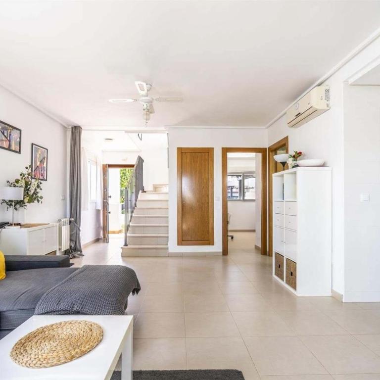 A Lovely Townhouse with golf views LA50 - Casa - 2