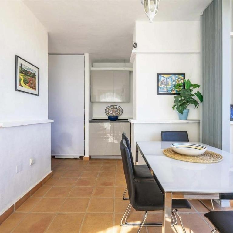 A Lovely Townhouse with golf views LA50 - Casa - 6