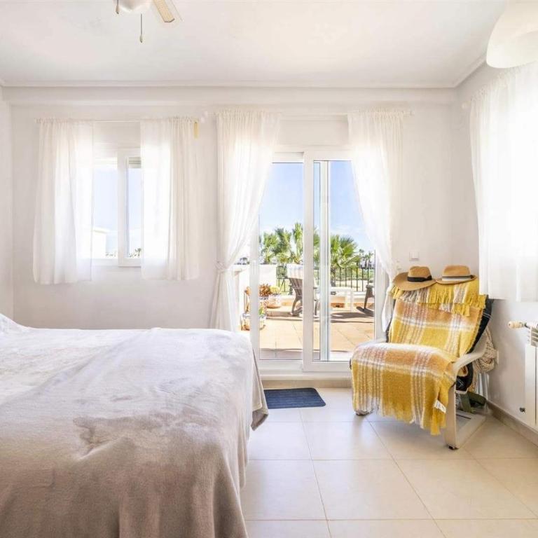 A Lovely Townhouse with golf views LA50 - Casa - 8
