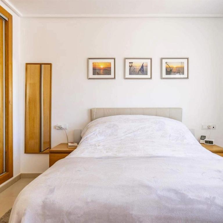 A Lovely Townhouse with golf views LA50 - Casa - 9