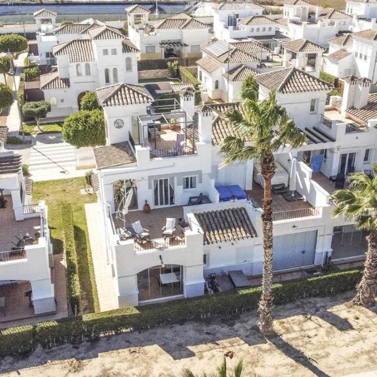 A Lovely Townhouse with golf views LA50 - Casa - 18