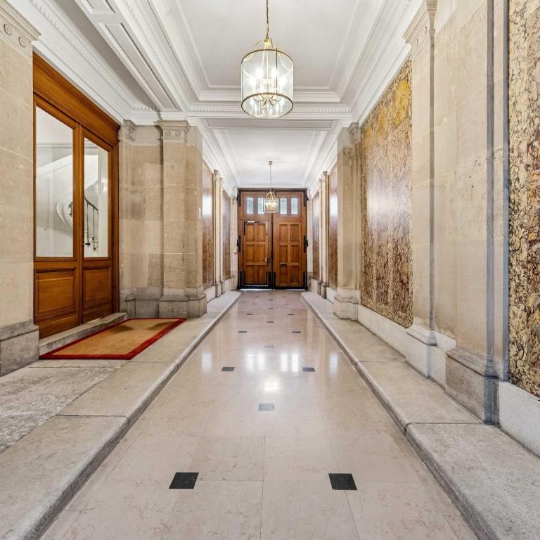 LE BEAU CHAMPS-ELYSEES - Luxury Apartment, AIR COND, LIFT - Appartement - 15