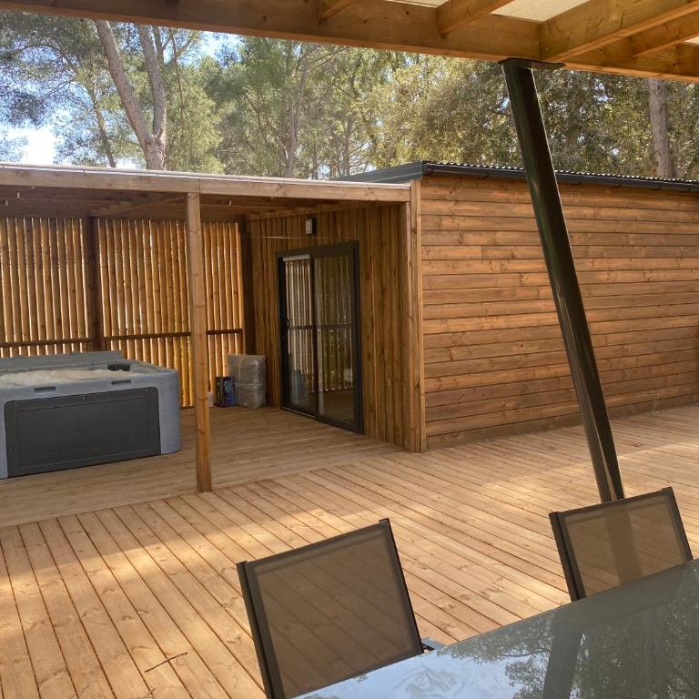 Camping Familial Buffalo Hacienda - Chalet avec Jacuzzi - 5