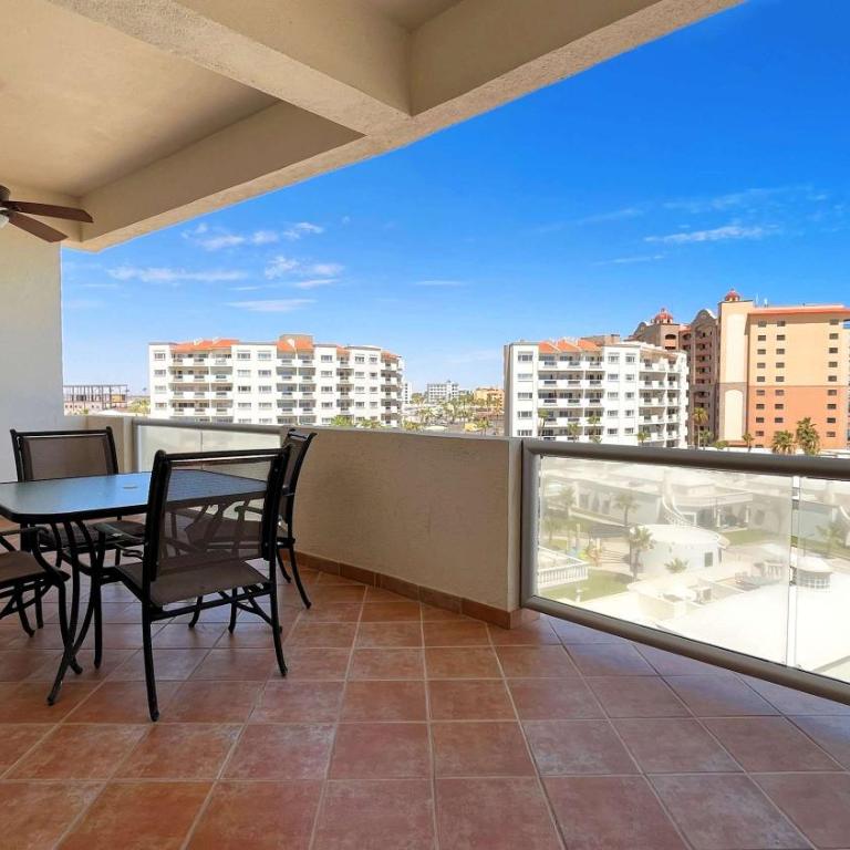 Colorful & Cozy Sandy Beach Condo Palmas G-501 - Apartamento - 5