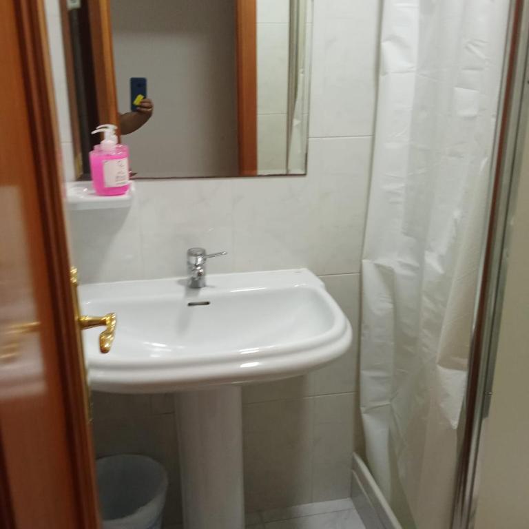 Alojamiento San Martín - Camera Matrimoniale con Bagno Privato - 19