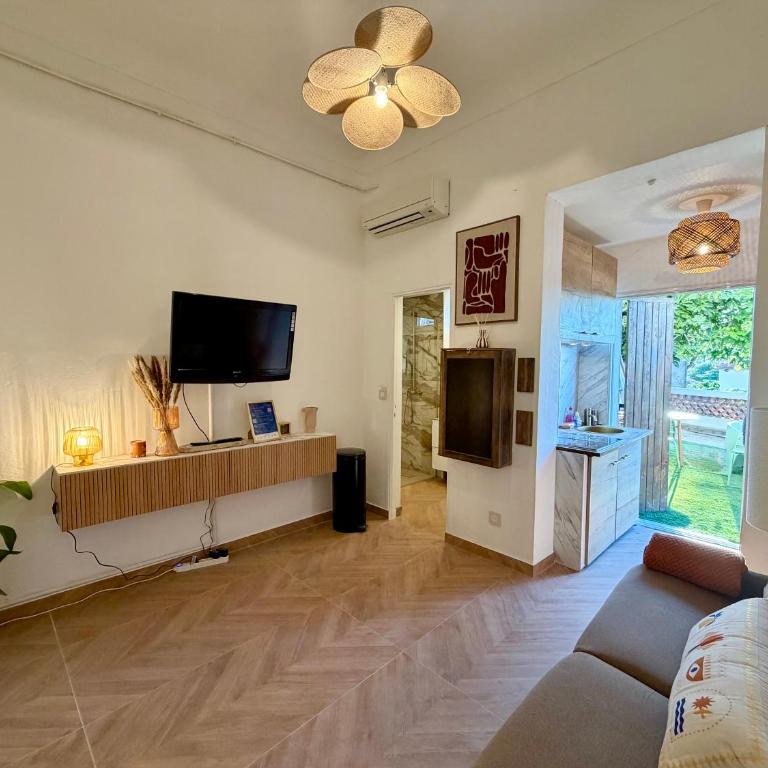 Studio moderne avec jardin à 500 m de la mer - Studio with Garden View - 9
