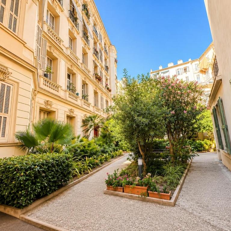 Quiet Studio Wi-Fi AC in Downtown Nice - Apartamento de 1 dormitorio - 5