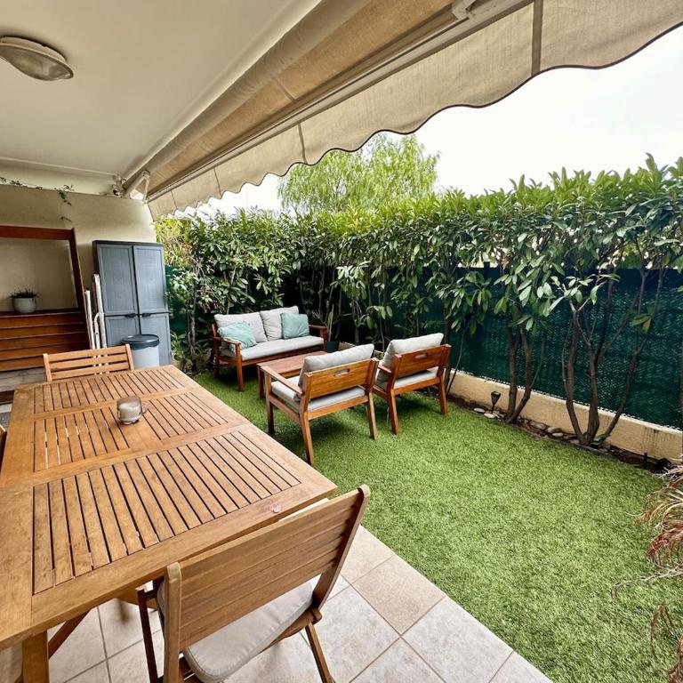 Appartement 4 personnes - 300 mètres de la mer - Calme et climatisé - Appartement 1 Chambre - 4