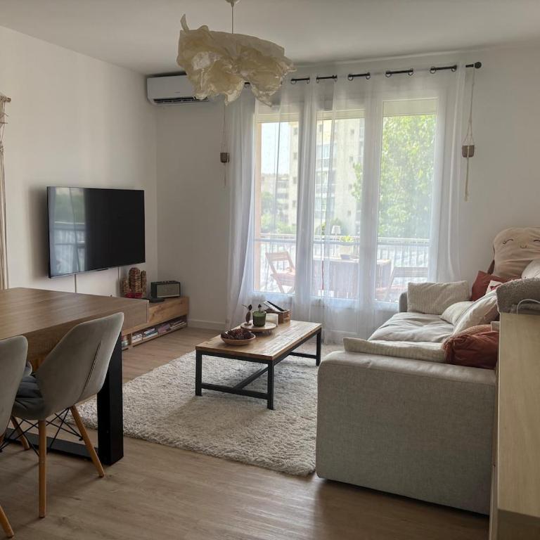 Appartement refait à neuf tout à pied - Two-Bedroom Apartment - 1