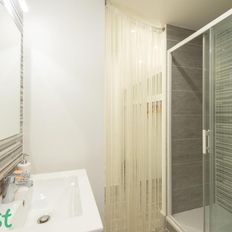4 personnes - Terrasse + parking privé - Appartement - 24