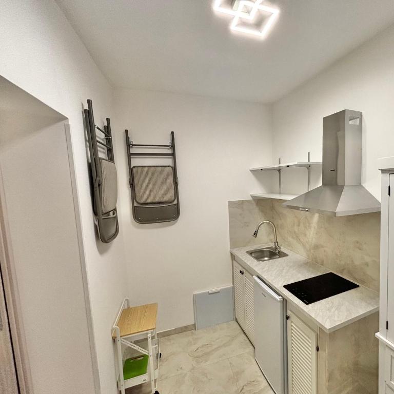 Giorgi Centro - One-Bedroom Apartment - 11