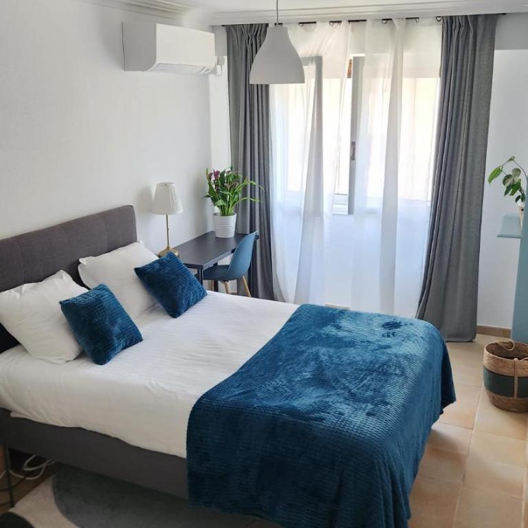 Le Rossini,Spacieux 3 pièces au coeur du centre ville d'Antibes - Appartement 2 Chambres - 5